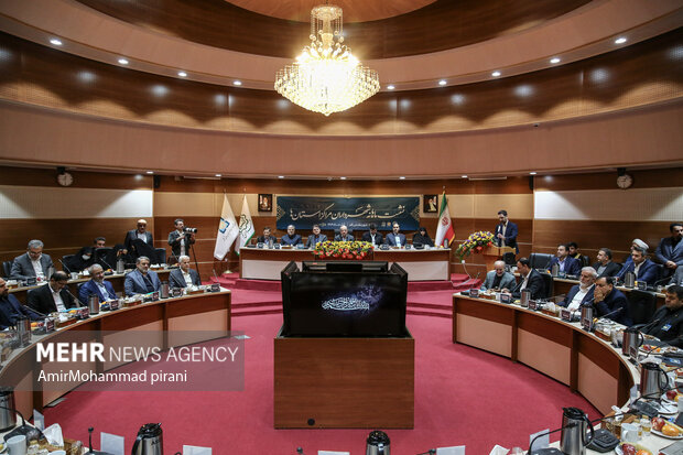 نشست شهرداران مراکز استان‌های کشور در قم