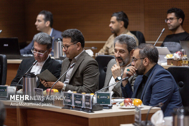 نشست شهرداران مراکز استان‌های کشور در قم