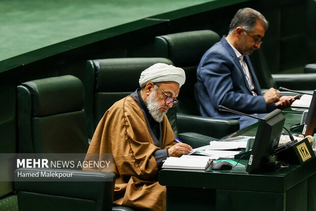 بررسی اجرای برنامه هفتم در جلسه علنی مجلس