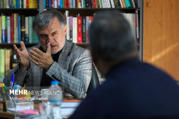 حضور دبیرکل حزب مؤتلفه اسلامی در گروه رسانه‌ای مهر