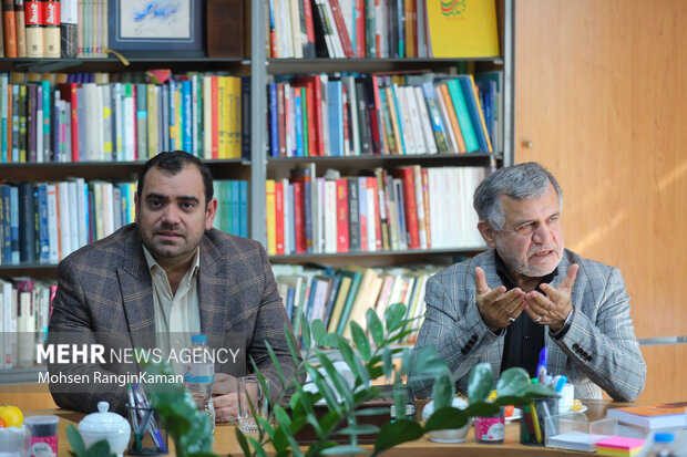 حضور دبیرکل حزب مؤتلفه اسلامی در گروه رسانه‌ای مهر