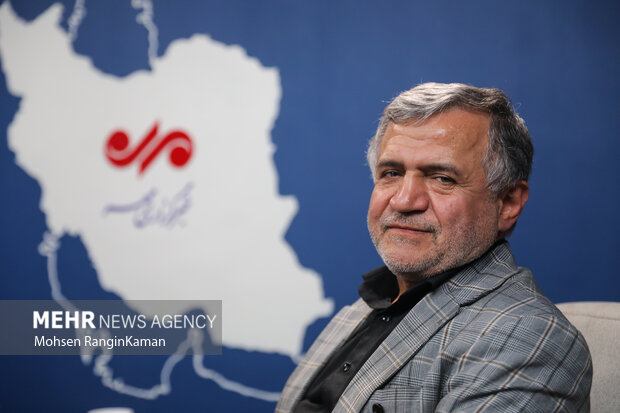 حضور دبیرکل حزب مؤتلفه اسلامی در گروه رسانه‌ای مهر