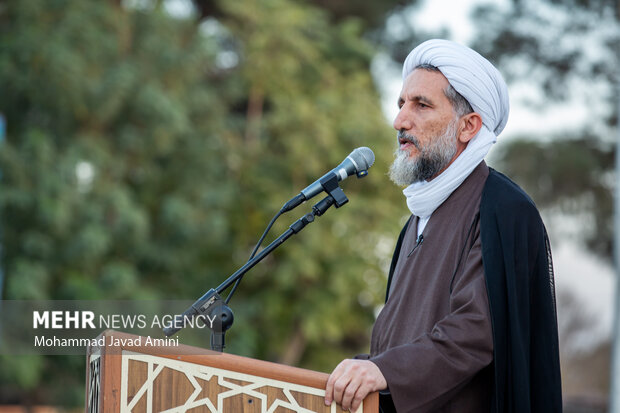 اقامه نماز طلب باران در <a href='https://sayeb.ir/tag/%d9%82%d8%b2%d9%88%db%8c%d9%86'></div>قزوین</a>