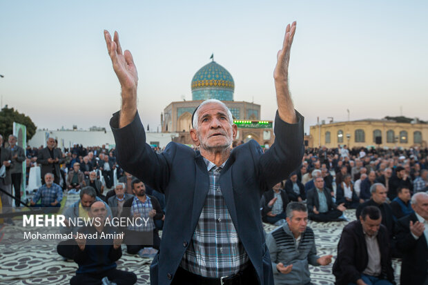 اقامه نماز طلب باران در قزوین