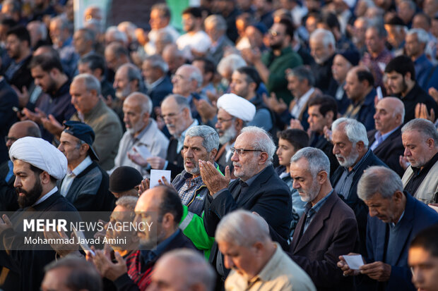 اقامه نماز طلب باران در قزوین