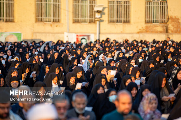اقامه نماز طلب باران در قزوین