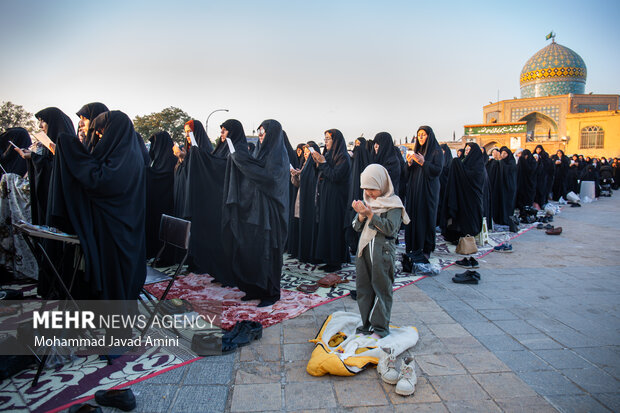 اقامه نماز طلب باران در قزوین