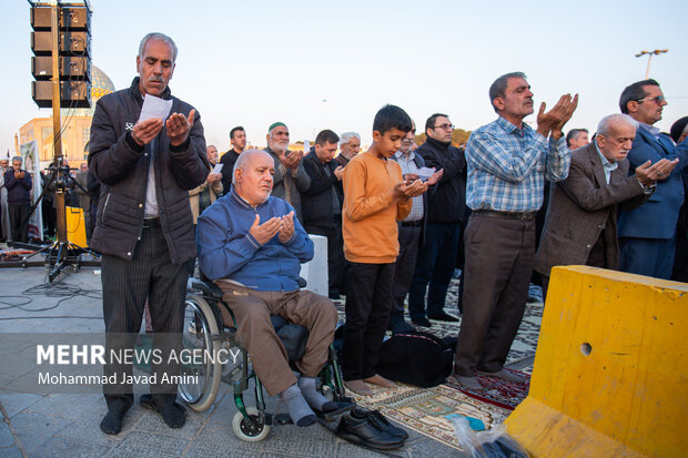اقامه نماز طلب باران در قزوین