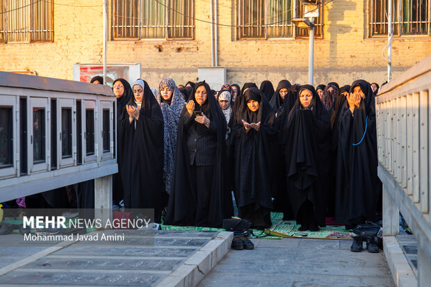 اقامه نماز طلب باران در قزوین