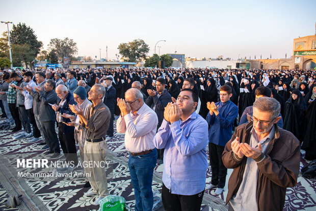 اقامه نماز طلب باران در قزوین