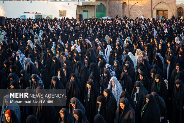 اقامه نماز طلب باران در قزوین