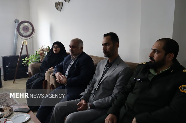 ورود تیم نظارتی به مدرسه غیرانتفاعی خمام پس از وقوع درگیری دانش‌آموزی