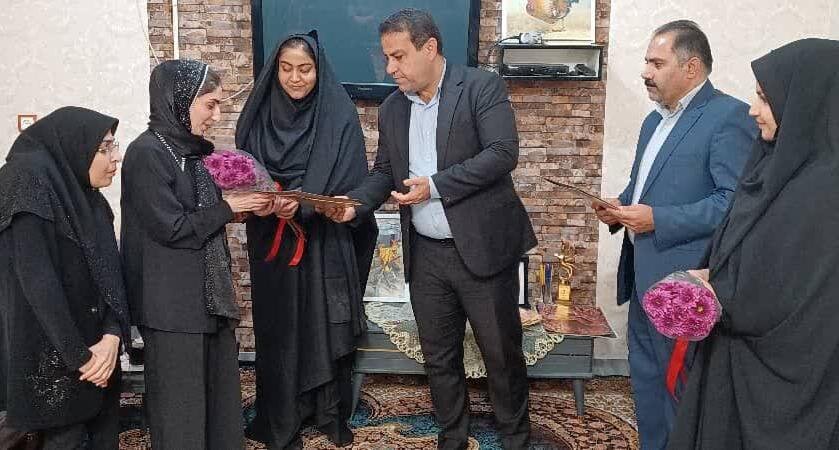 بانوان هنرمند توانخواه در دیلم تجلیل شدند