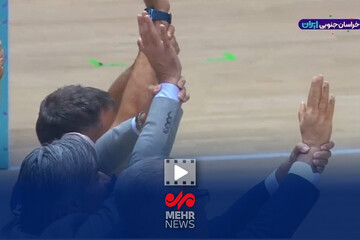 ادای احترام وحید شمسایی به حضرت علی(ع) پس از قهرمانی در ریاض