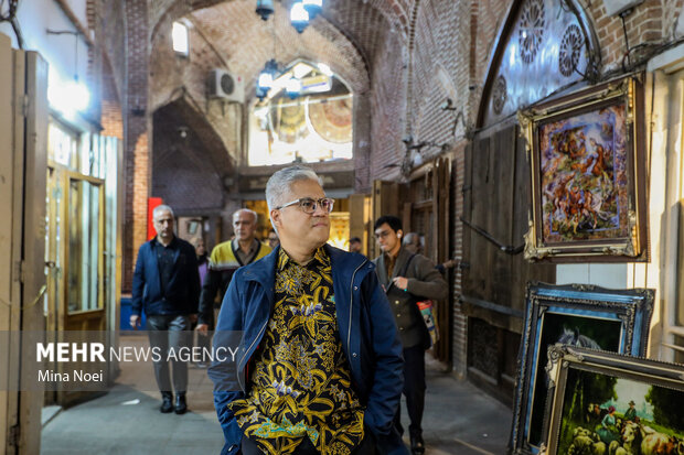 بازدید سفیر اندونزی در تهران از بازار تاریخی تبریز