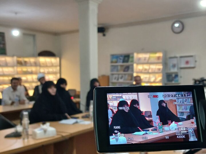 دومین کرسی آزاداندیشی «عبور از بن‌بست با محوریت سبک زندگی» برگزار شد