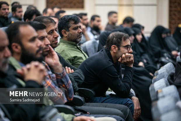 آیین رونمایی از دادنامه خانواده‌های شهدای امنیت علیه دولت تروریستی آمریکا