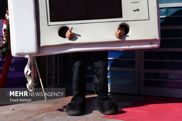 افتتاح نمایشگاه صنعت برق و انرژی‌های تجدید پذیر