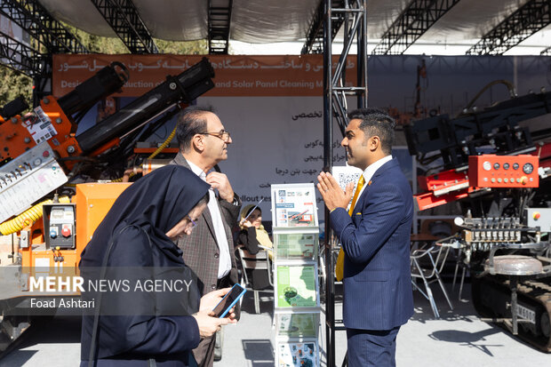 افتتاح نمایشگاه صنعت برق و انرژی‌های تجدید پذیر