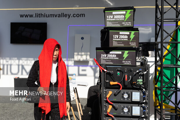 افتتاح نمایشگاه صنعت برق و انرژی‌های تجدید پذیر