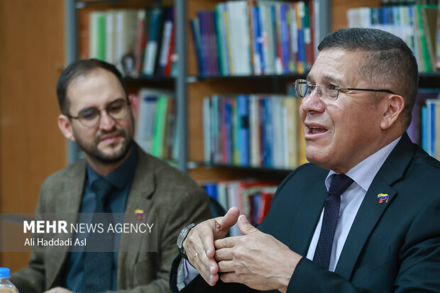 حضور سفیر ونزوئلا  در گروه رسانه‌ای مهر