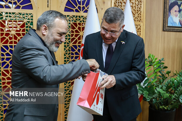 حضور سفیر ونزوئلا  در گروه رسانه‌ای مهر