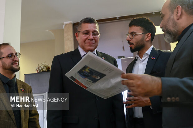 حضور سفیر ونزوئلا  در گروه رسانه‌ای مهر