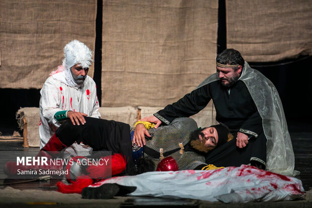 نمایش«اُپرای تن‌ها»