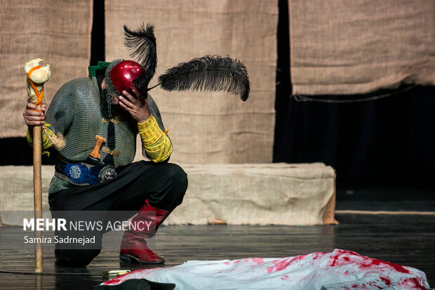 نمایش«اُپرای تن‌ها»