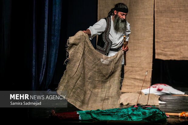 نمایش«اُپرای تن‌ها»