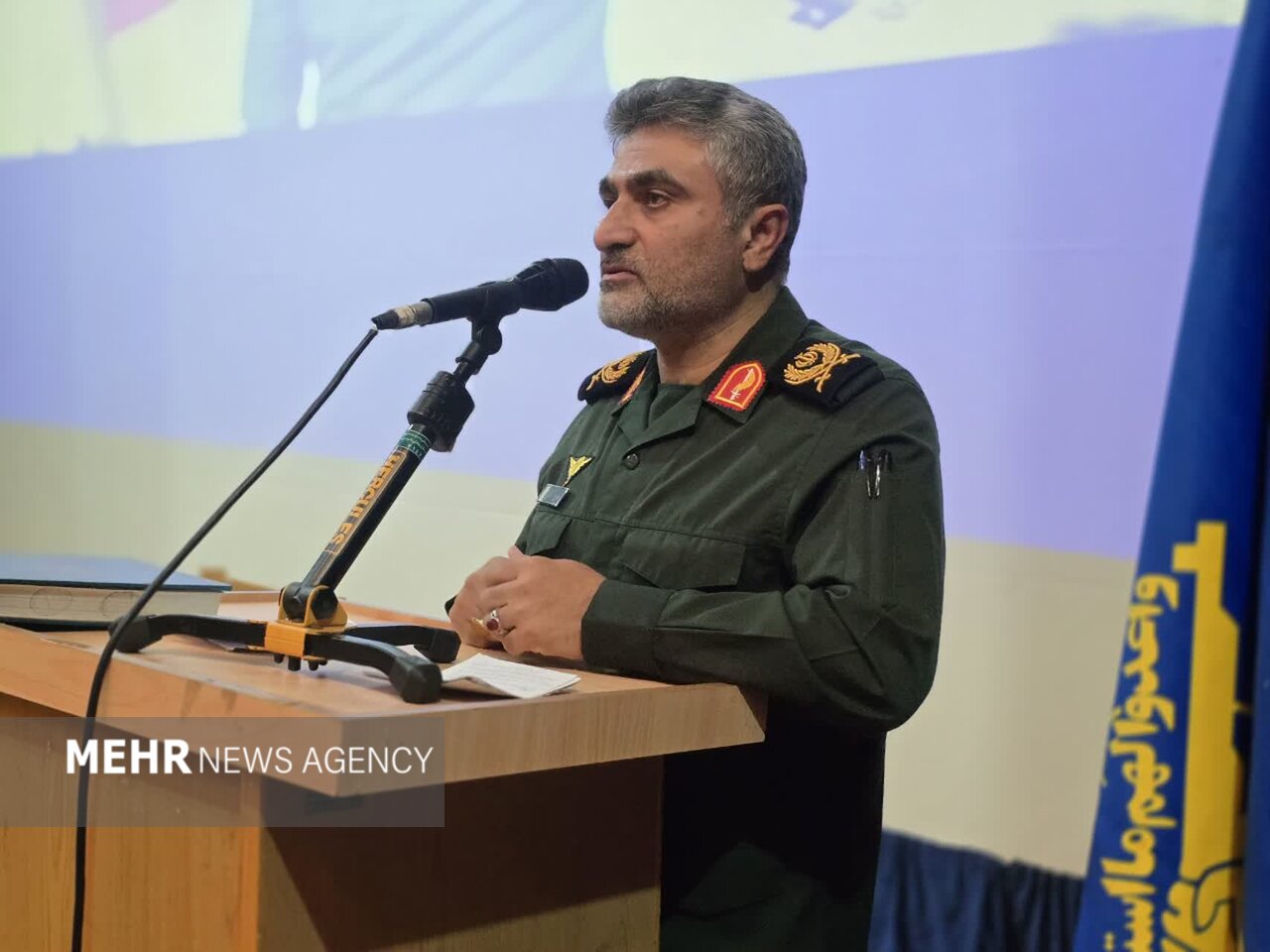 سردار کوثری: امیدآفرینی و خدمت به مردم مهم‌ترین راه مقابله با دشمن است