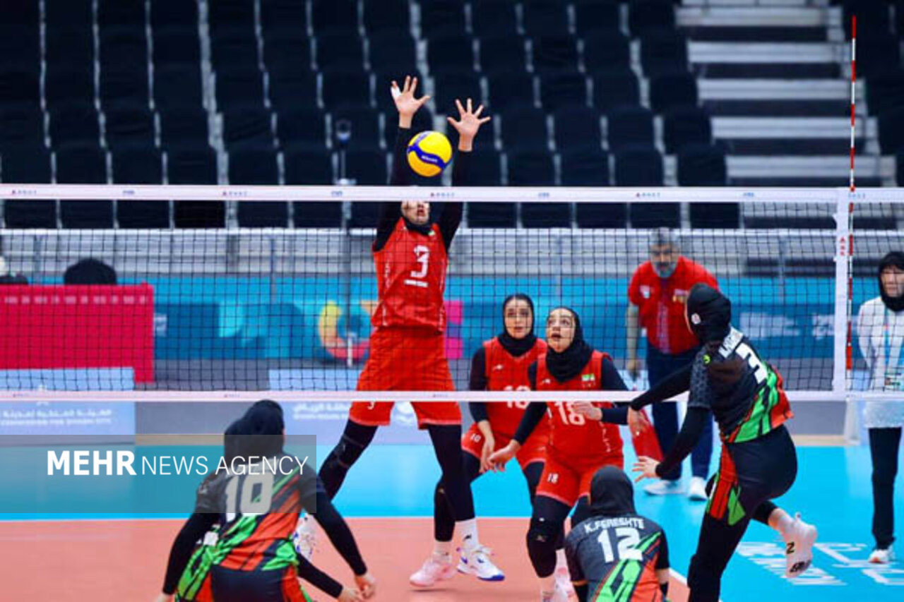 علیزاده:ملیپوشان والیبال غافلگیر شدند/ خبرهای خوبی از بانوان میشنوید