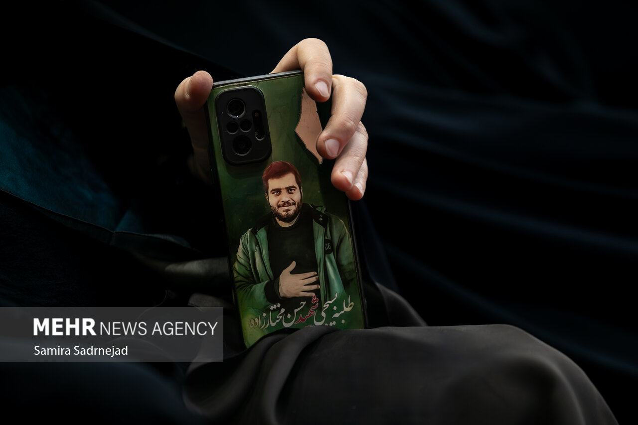 آیین رونمایی از دادنامه خانواده‌های شهدای امنیت