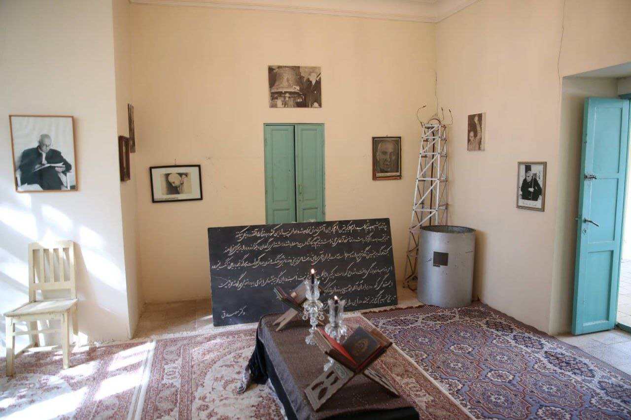 اسناد شخصی دکتر محمد مصدق به آرشیو ملی ایران سپرده شد