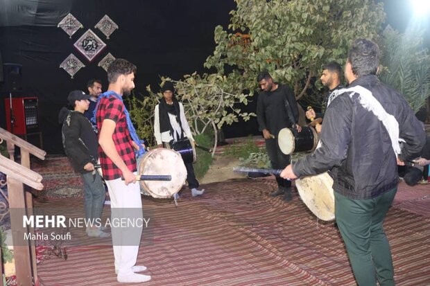 آئین سنتی و مذهبی «سمنوپزان» در بنای تاریخی مقدس زاده ساوه