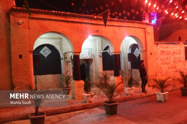 آئین سنتی و مذهبی «سمنوپزان» در بنای تاریخی مقدس زاده ساوه