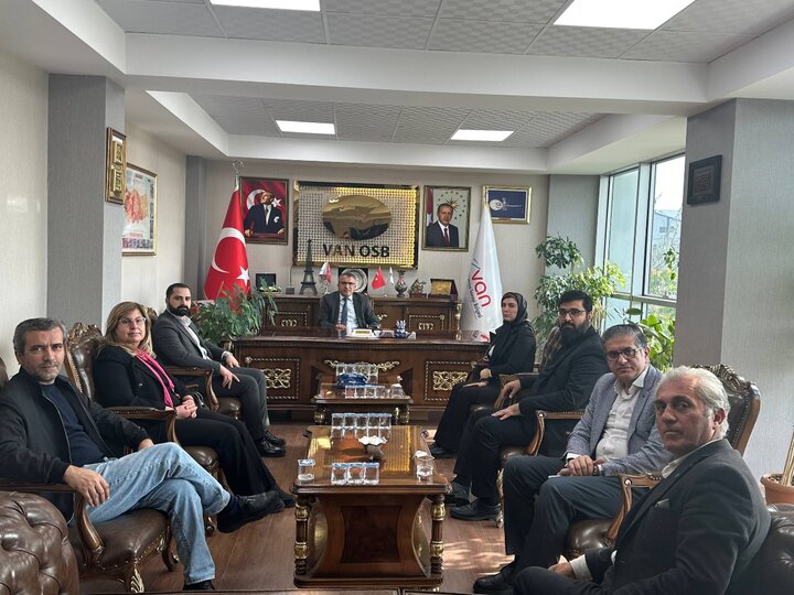 Van Şehri ve İran-Türkiye İlişkileri