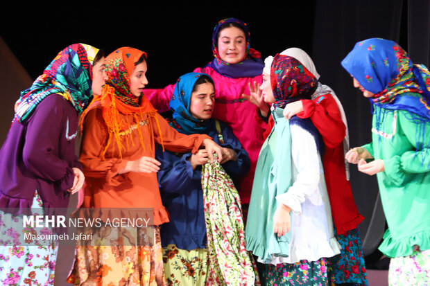 سی‌وهفتمین جشنواره تئاتر مازندران