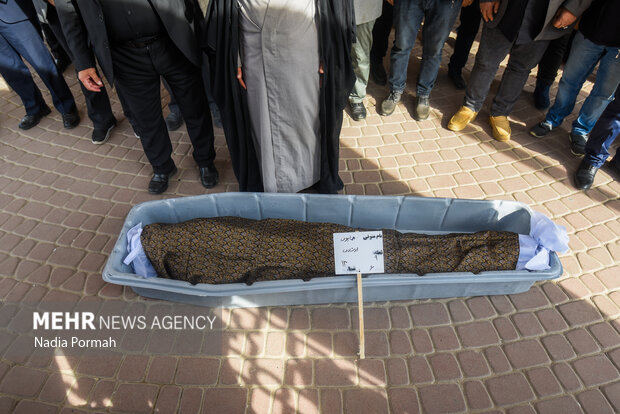 تشیع و تدفین همایون ارشادی