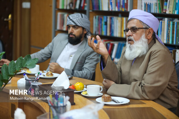 حضور امام جمعه اهل سنت خاش در گروه رسانه‌ای مهر