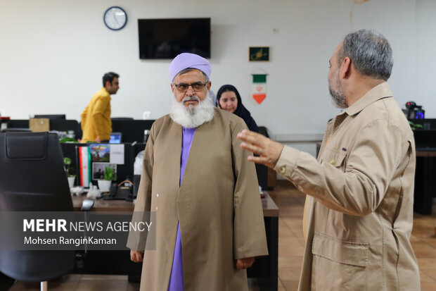 حضور امام جمعه اهل سنت خاش در گروه رسانه‌ای مهر