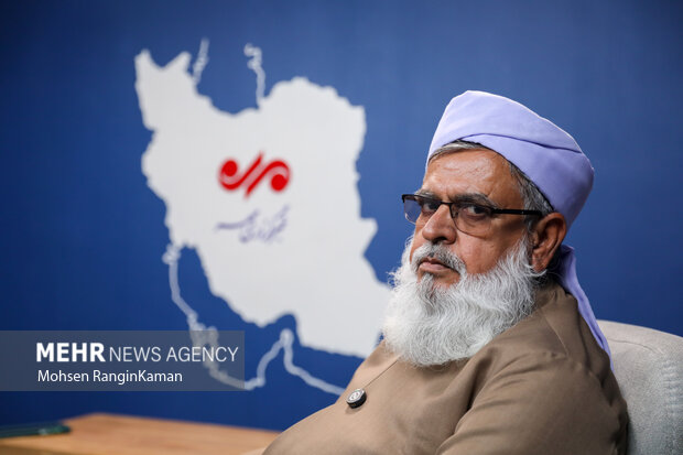 حضور امام جمعه اهل سنت خاش در گروه رسانه‌ای مهر