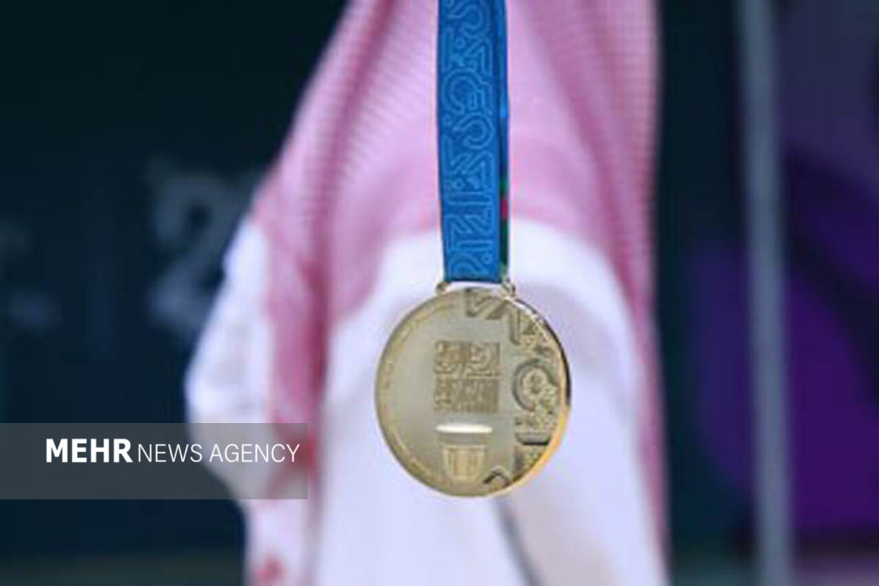 كيلوگرم،وزنه،مدال،برنز،طلا،نقره،كاراته،تنيس،مجموع،بازي،روز،شنا