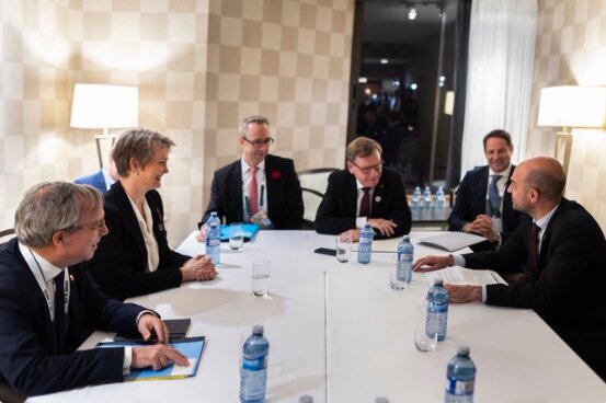 وقاحت تروئیکای اروپایی؛ ایران درباره برنامه هستهای خود شفافسازی کند