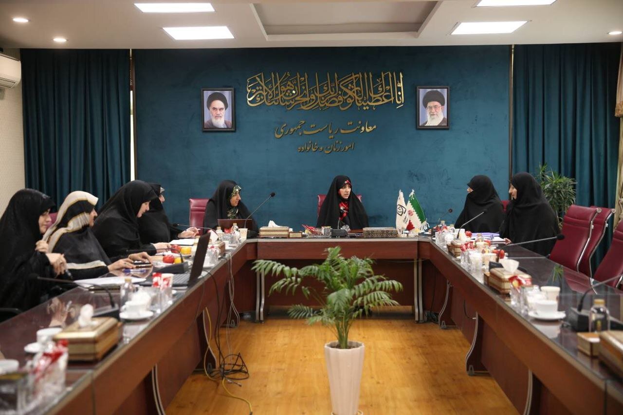 زن،هفته،زنان،ستاد،سلامي،بزرگداشت،مادر،مركزي،مقام،نقش،رئيس،رو ...