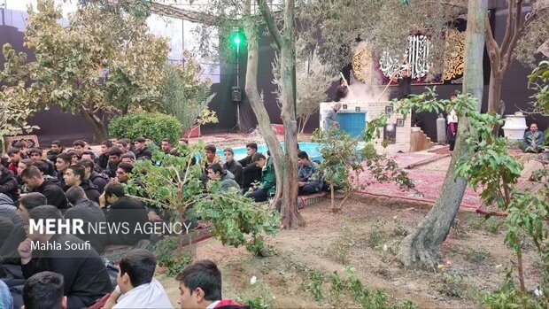 برگزاری آیین عزاداری سنتی و مذهبی سمنوپزان خیمه مادری ۲
