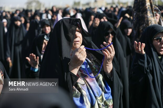 اقامه نماز باران در مسهد