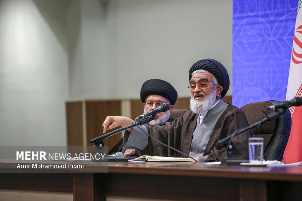 جلسه شورای اداری استان قم