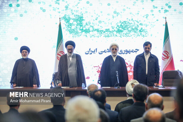 جلسه شورای اداری استان قم