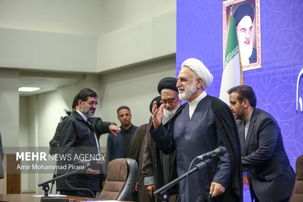 جلسه شورای اداری استان قم